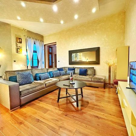 Ultra Central Apartment / 10 Ppl Budapest Exterior foto