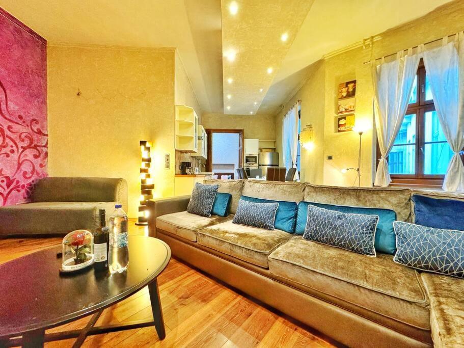 Ultra Central Apartment / 10 Ppl Budapest Exterior foto